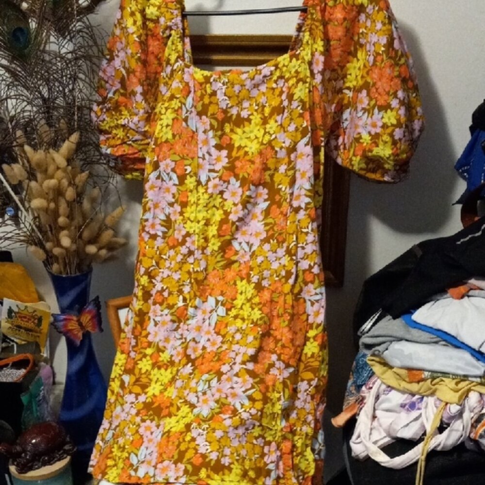 Floral Puff Sleeve Dress